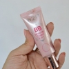 Aplique o creme bb