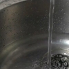 Remover um rótulo de um frasco