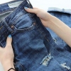 Faça shorts com seu jeans