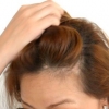 Partindo o cabelo