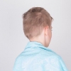 Cortar o cabelo de um menino