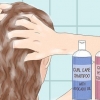 Deixe os cabelos cacheados bonitos e sem frizz