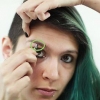 Desenhando sobrancelhas