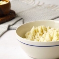 Reaqueça purê de batatas