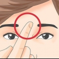Usando acupressão para enxaquecas e dores de cabeça