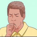 Execute o agarramento de heimlich em você mesmo