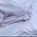 Como tirar manchas de desodorante da roupa