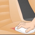 Como remover uma mancha de sangue do estofamento do carro