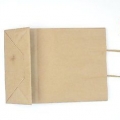 Cubra um livro com um saco de papel