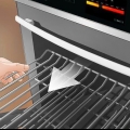 Limpando um forno