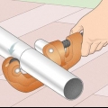 Usando um cortador de tubos