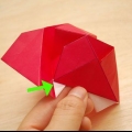 Como dobrar uma rosa de papel