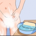 Inserindo um supositório vaginal