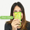 Tingindo as raízes do cabelo