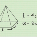 Calculando o volume de uma pirâmide