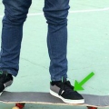 Mantendo o equilíbrio em um skate