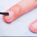Cresça suas unhas mais rápido e mantenha suas mãos macias