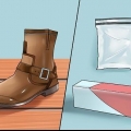 Esticando as botas de couro