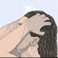 Dormir com o cabelo cacheado molhado