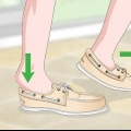 Esticando sapatos novos