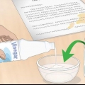 Tirar manchas de óleo do papel