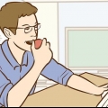 Preste atenção durante uma aula chata