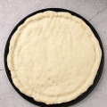 Fazendo massa de pizza sem fermento