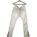 Vestindo jeans skinny