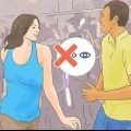 Pare de olhar para o decote de uma garota