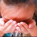 Acalme e acorde os olhos cansados