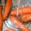Preparando cenouras