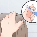Trate a acne no couro cabeludo