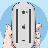 Carregando um mouse da apple