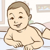 Ensinando um bebê a engatinhar