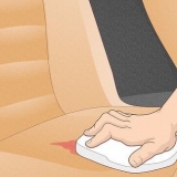 Como remover uma mancha de sangue do estofamento do carro