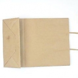 Cubra um livro com um saco de papel