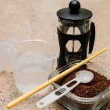 Fazendo um expresso com uma cafeteira