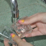 Fazendo uma vela perfumada em uma jarra