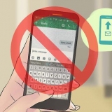 Deixando um garoto com ciúmes por mensagem de texto