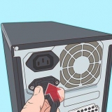 Como verificar e substituir uma fonte de alimentação de pc quebrada