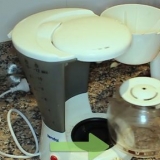 Limpando uma cafeteira