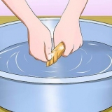 Preparando um pé de coelho
