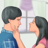 Deixando um homem saber que você gosta dele