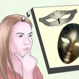 Fazendo uma máscara de baile