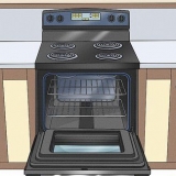 Usando um forno