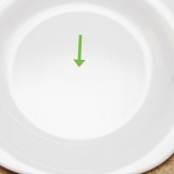 Faça uma pizza de um dia fresca novamente no microondas