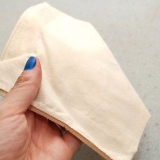 Como dobrar um lenço de bolso