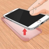 Como limpar uma capa de telefone de silicone