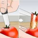 Cortando um tomate