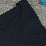 Cortando uma camiseta